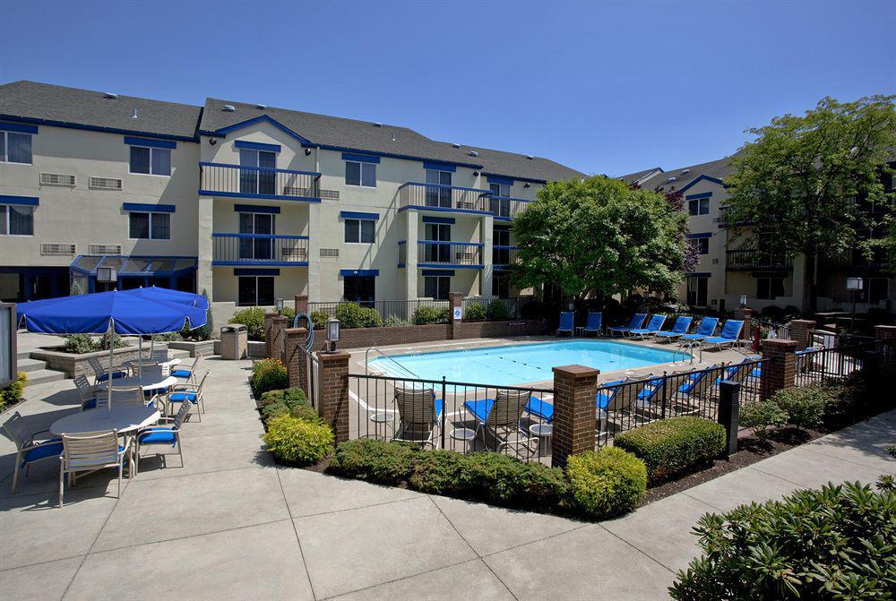 Holiday Inn Express Hotel & Suites Pittsburgh Airport By Ihg Robinson Township Εξωτερικό φωτογραφία