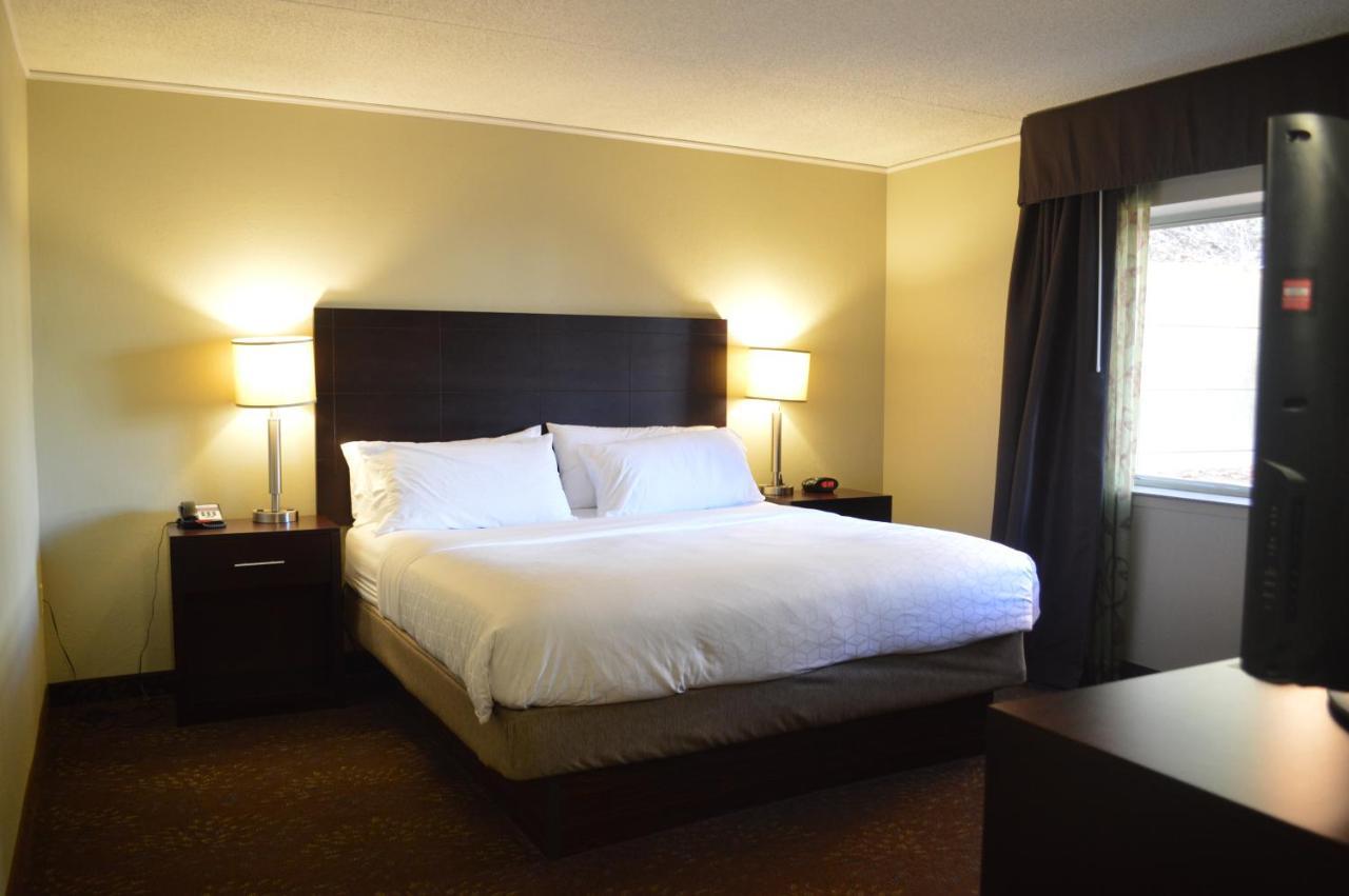 Holiday Inn Express Hotel & Suites Pittsburgh Airport By Ihg Robinson Township Εξωτερικό φωτογραφία