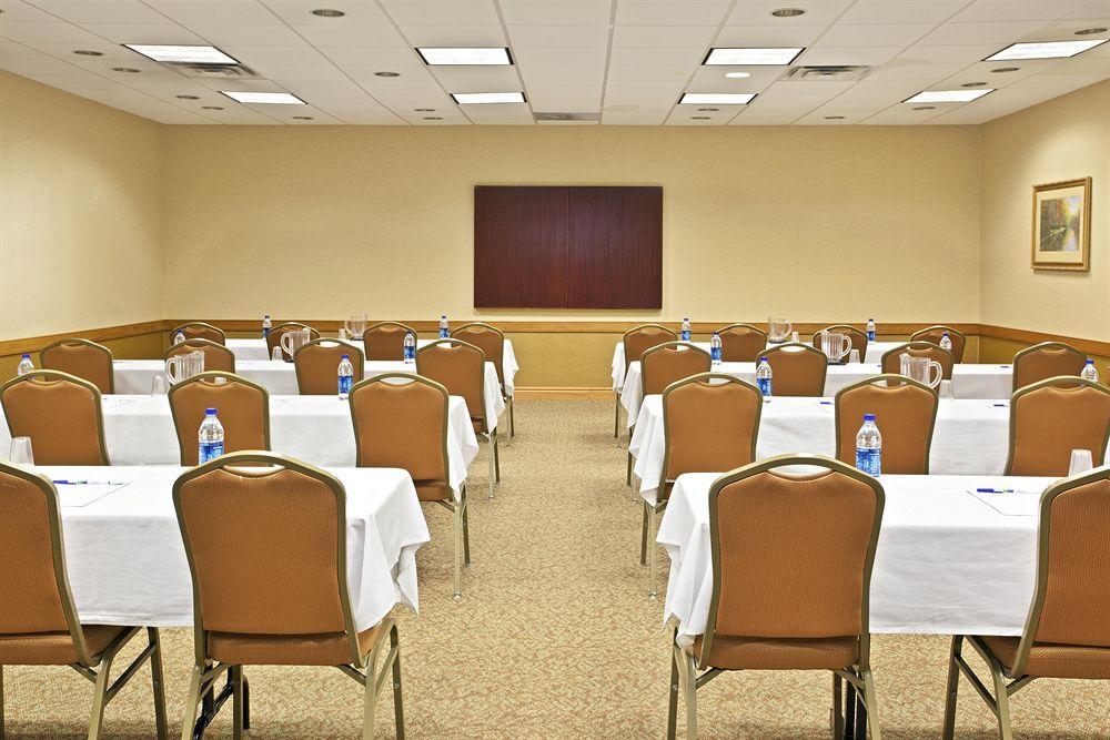 Holiday Inn Express Hotel & Suites Pittsburgh Airport By Ihg Robinson Township Ανέσεις φωτογραφία