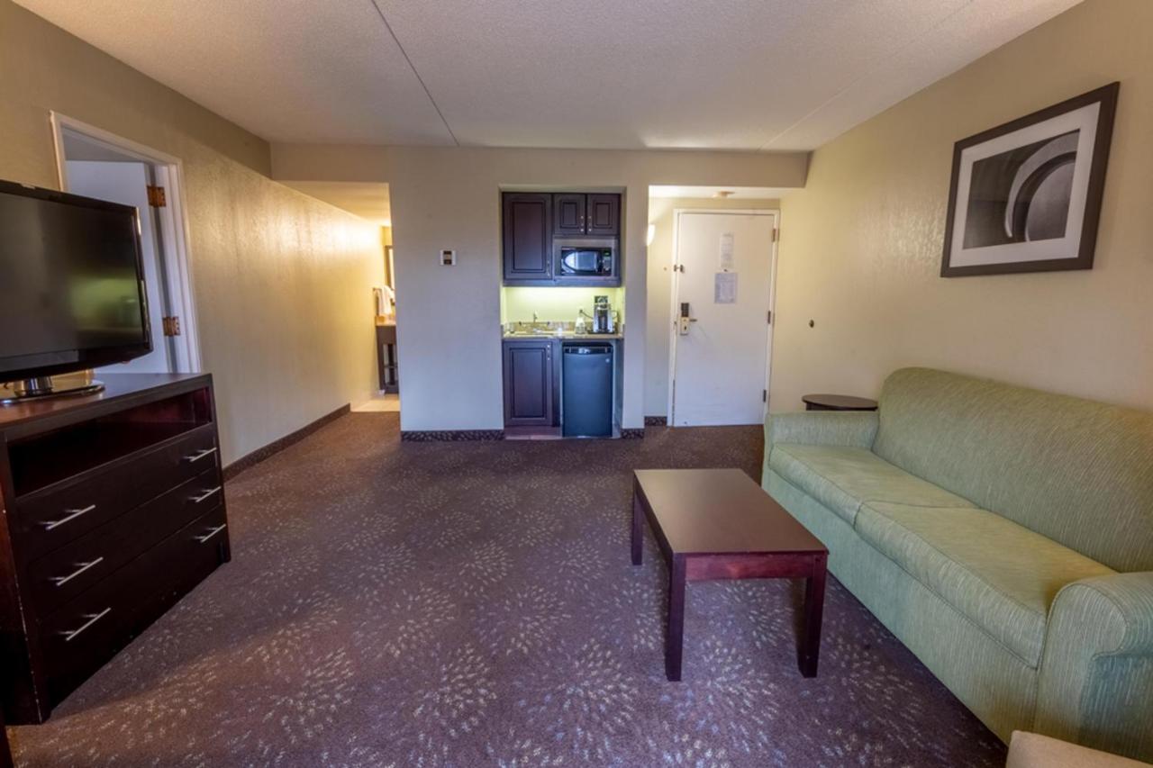 Holiday Inn Express Hotel & Suites Pittsburgh Airport By Ihg Robinson Township Εξωτερικό φωτογραφία