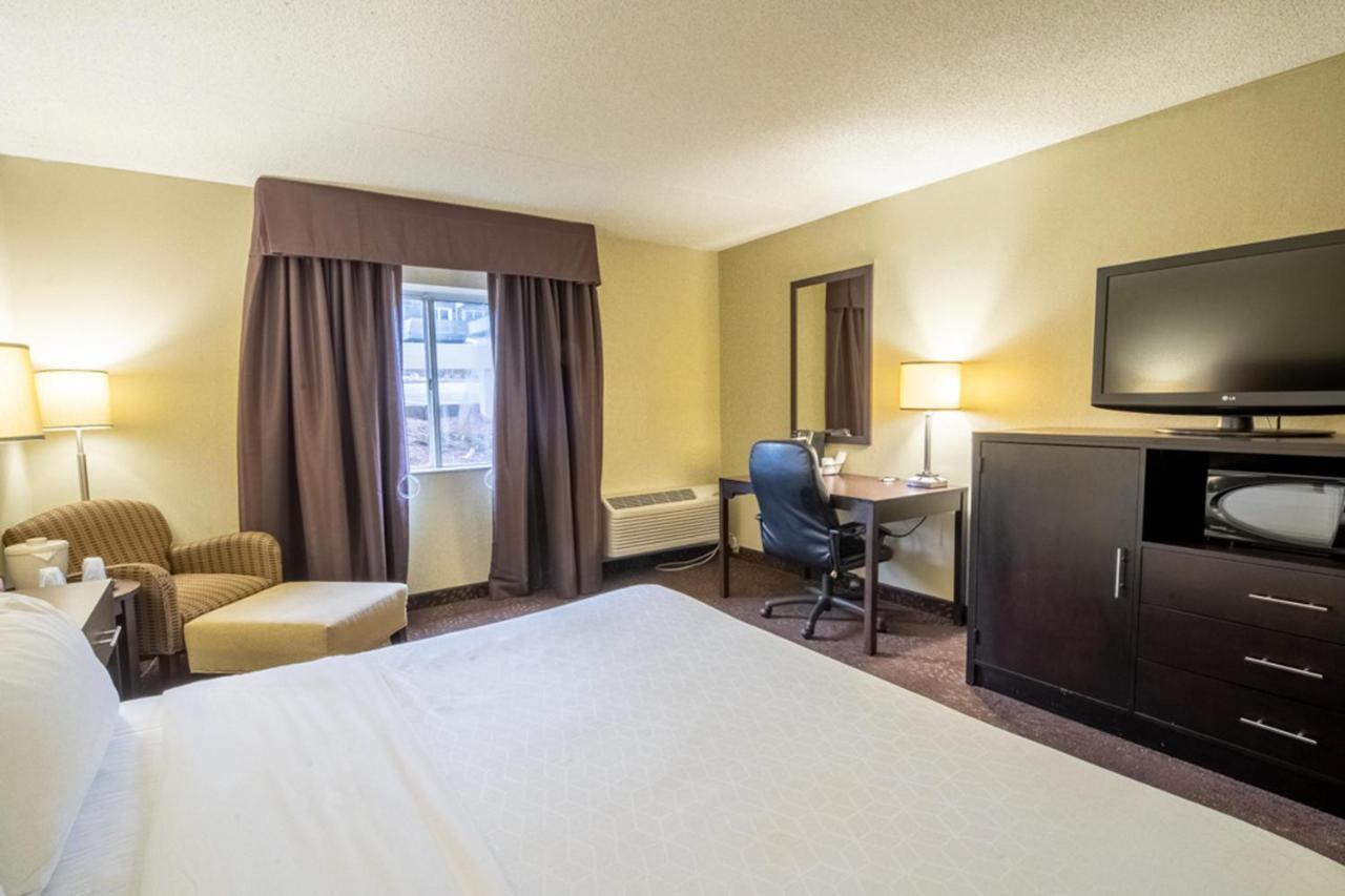 Holiday Inn Express Hotel & Suites Pittsburgh Airport By Ihg Robinson Township Εξωτερικό φωτογραφία