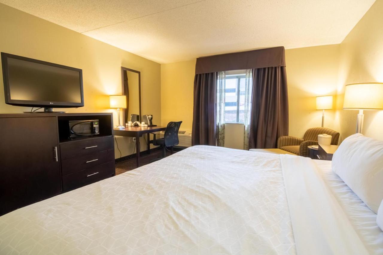 Holiday Inn Express Hotel & Suites Pittsburgh Airport By Ihg Robinson Township Εξωτερικό φωτογραφία
