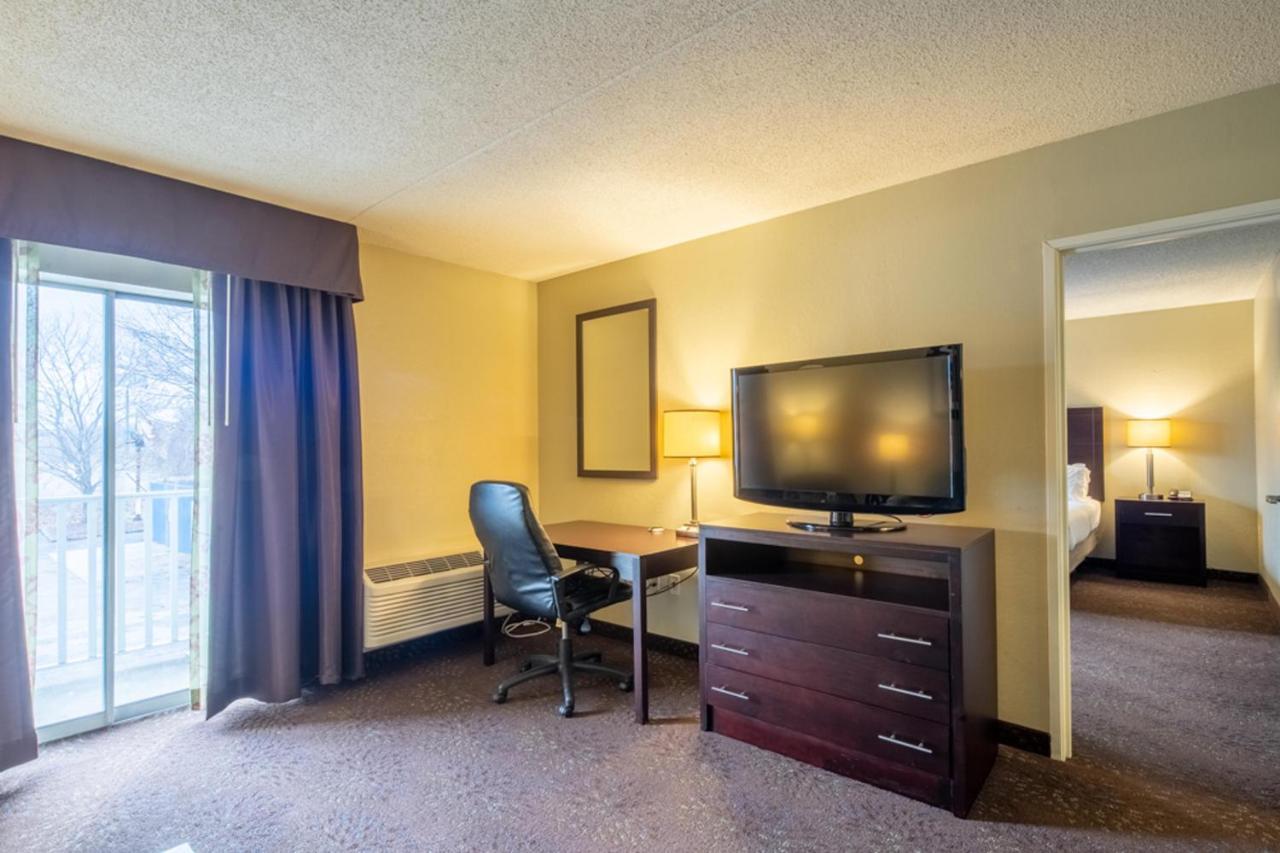 Holiday Inn Express Hotel & Suites Pittsburgh Airport By Ihg Robinson Township Εξωτερικό φωτογραφία